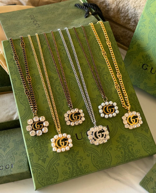 Gu. Necklace