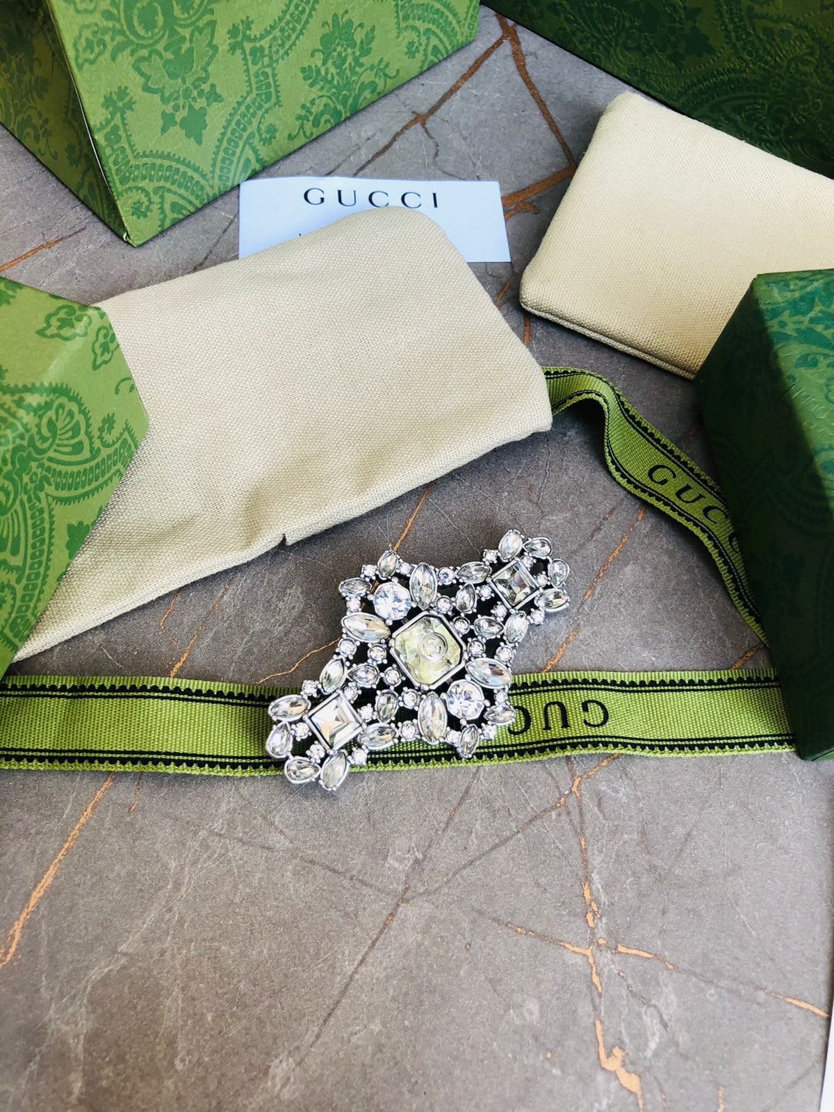 Gu. brooch