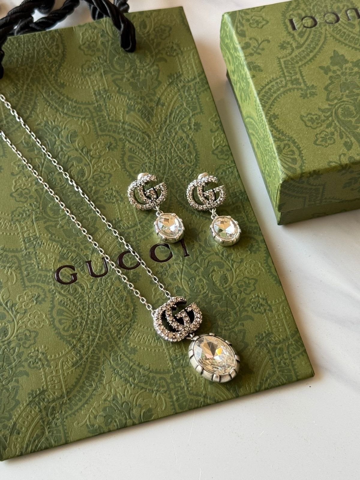 Gu. 2pcs set