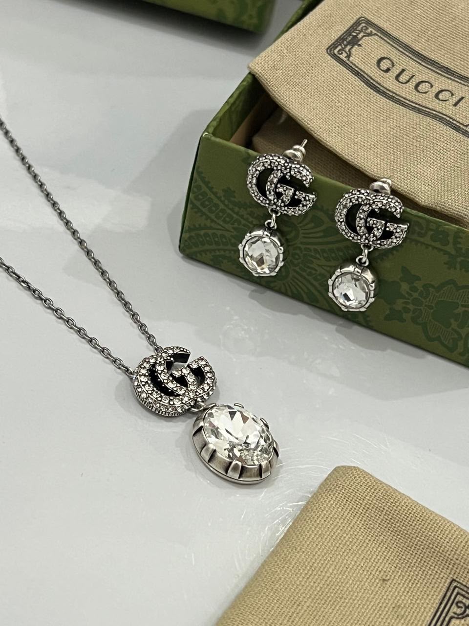 Gu. 2pcs set