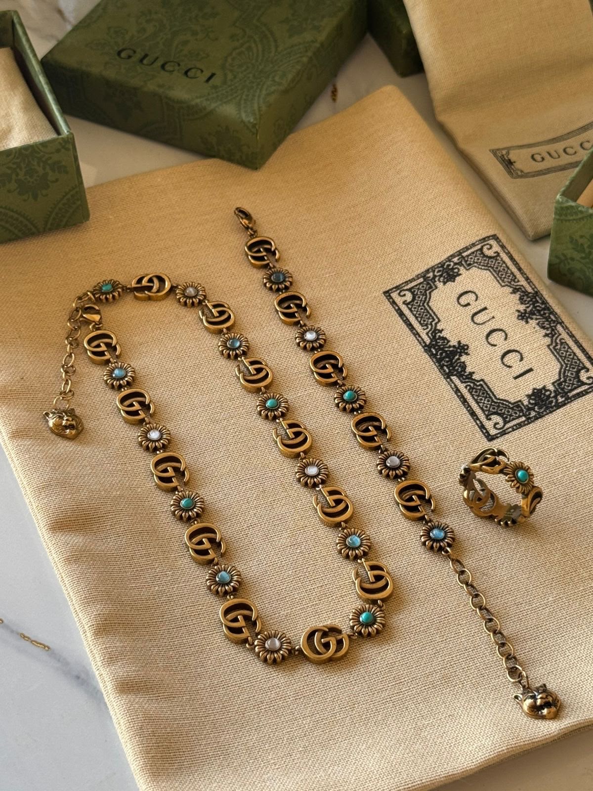 Gu. 4 pcs set