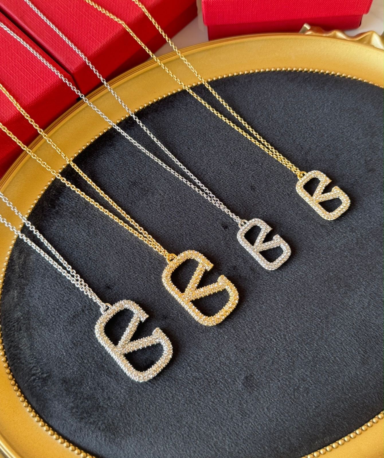 Vl. Necklace