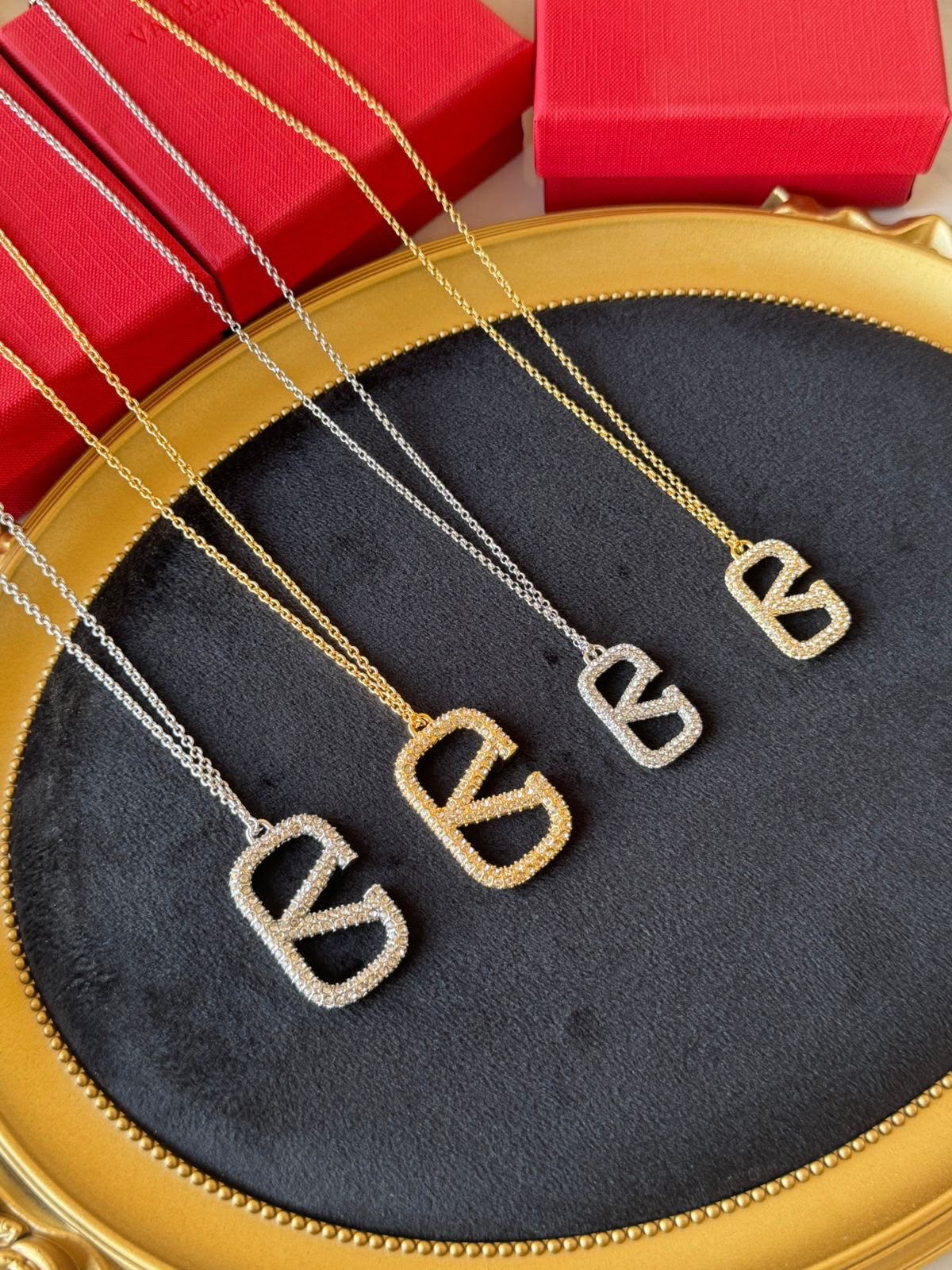Vl. Necklace
