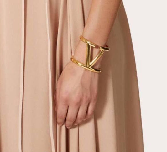 Vl. Big bracelet