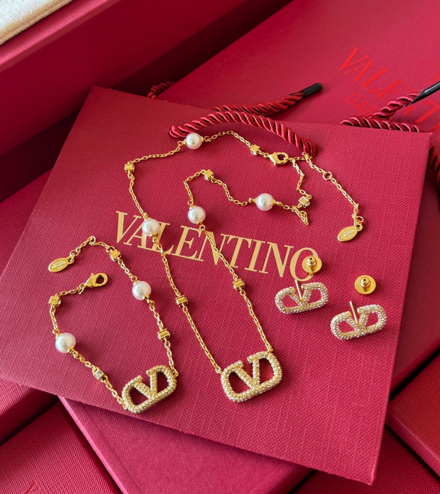Vl. 3 pcs Set