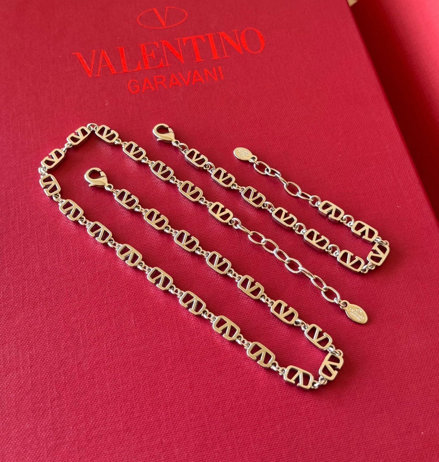 Vl. 2 pcs Set