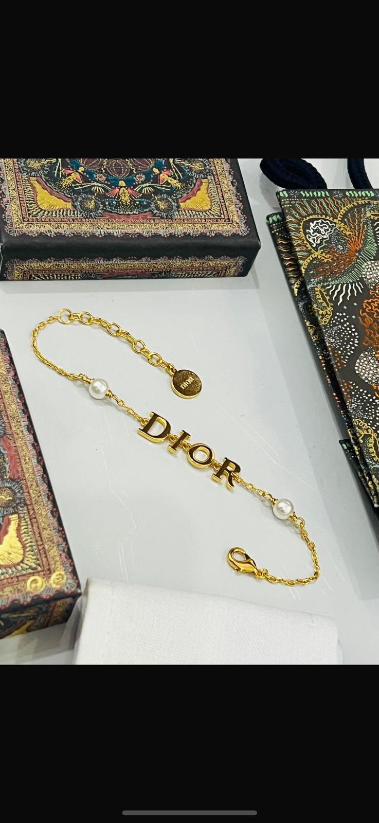 Di. Bracelet