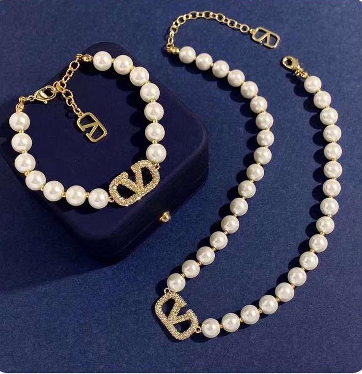 Vl. 2 pcs Set