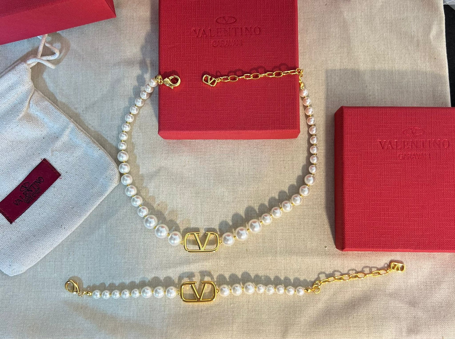 Vl. 2 pcs Set