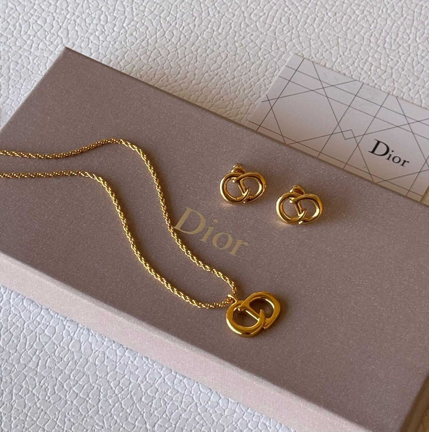 Di. 2pcs set