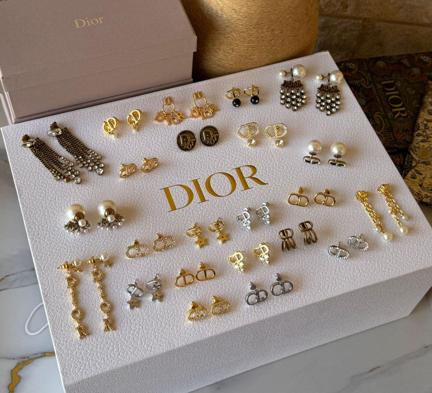 Di. Earring