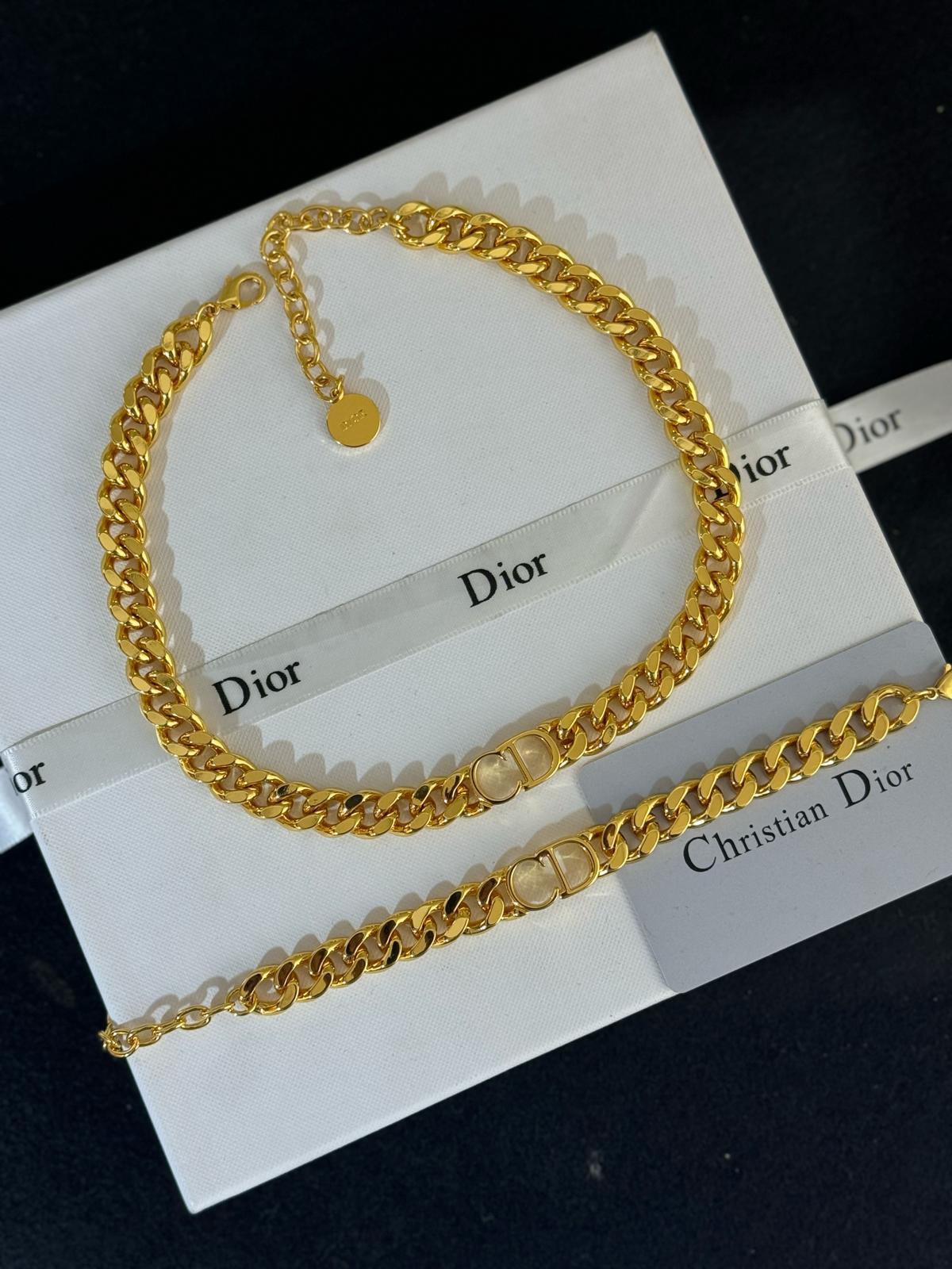 Di. 2pcs set