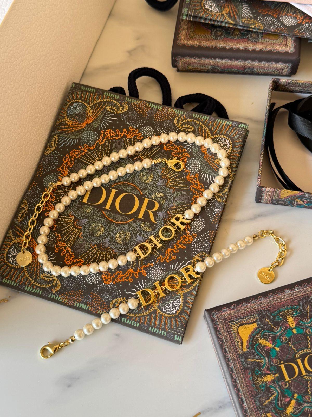 Di. 2pcs set