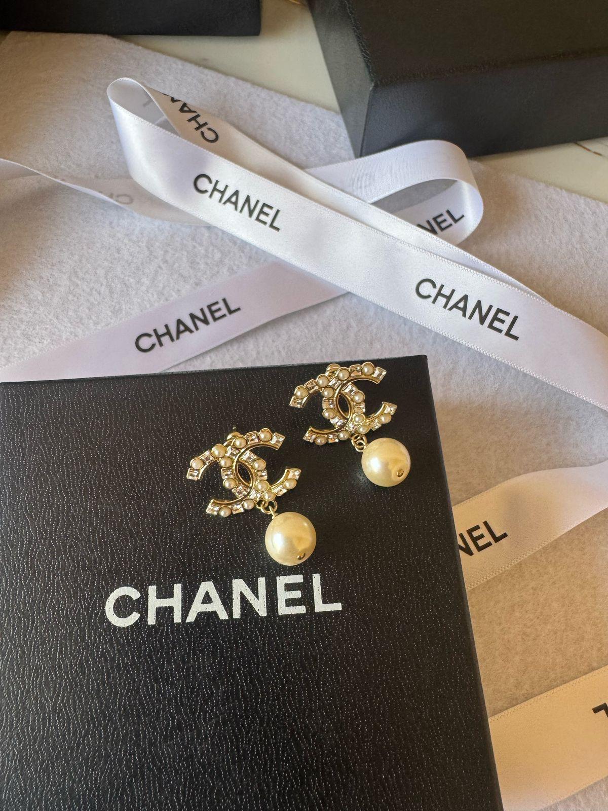 Ch. Earring