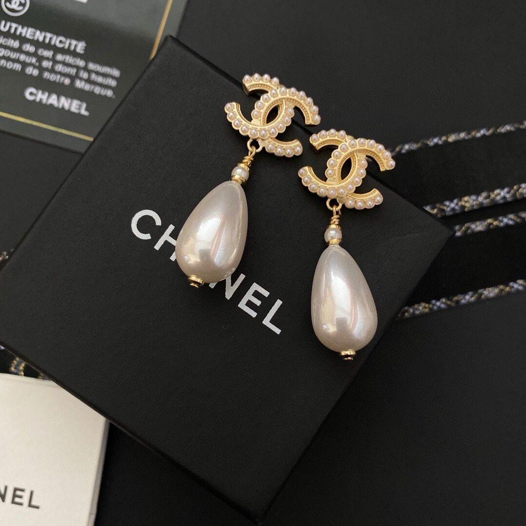 Ch. Earring