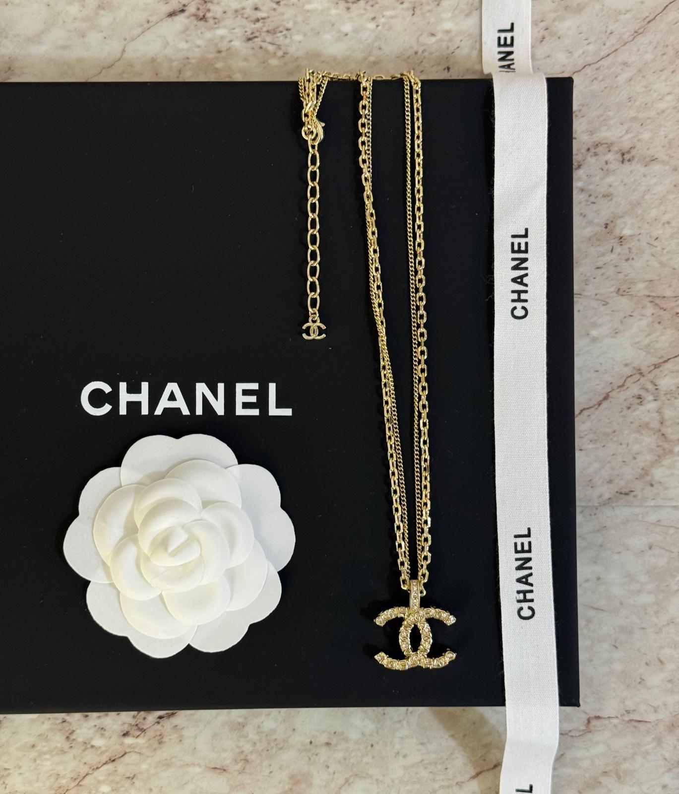 Ch. Necklace