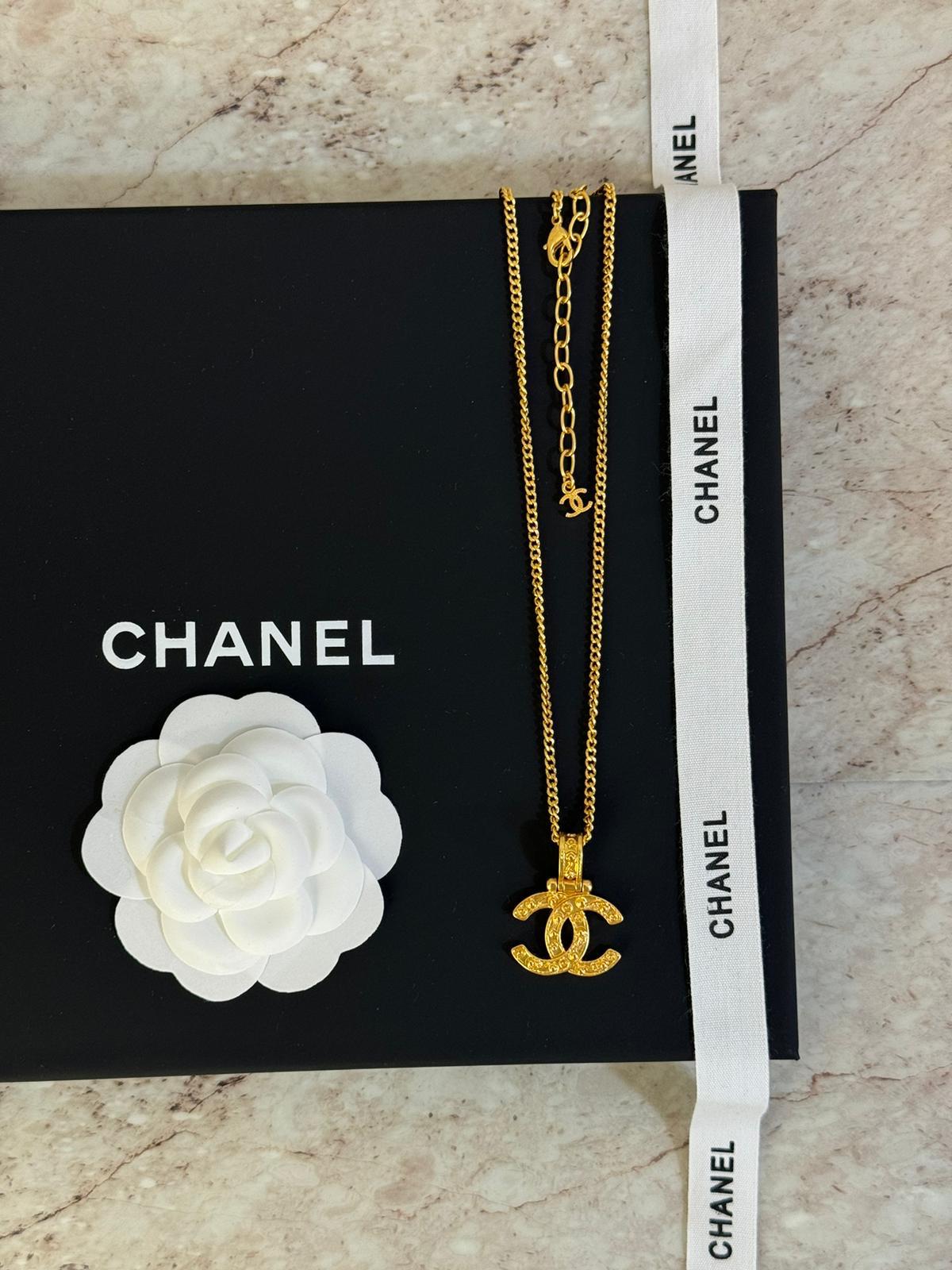 Ch. Necklace
