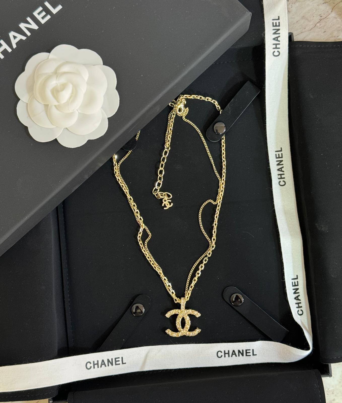 Ch. Necklace