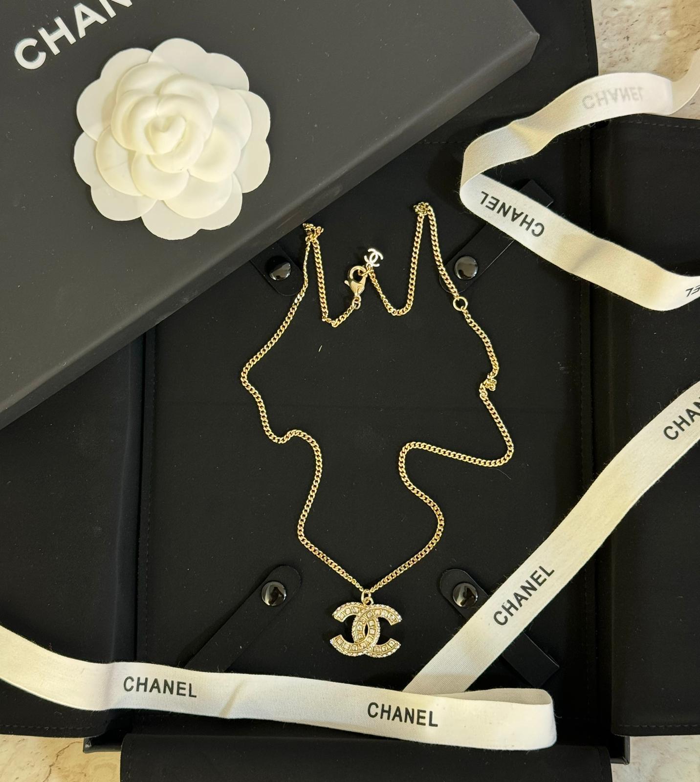 Ch. Necklace