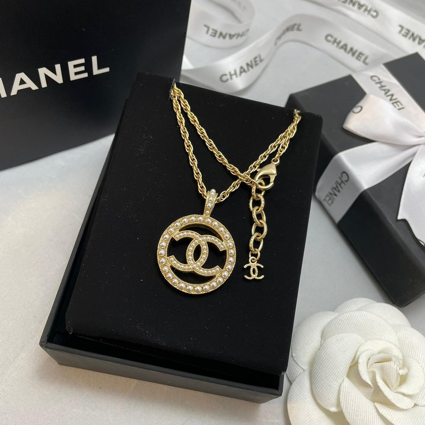 Ch. Necklace