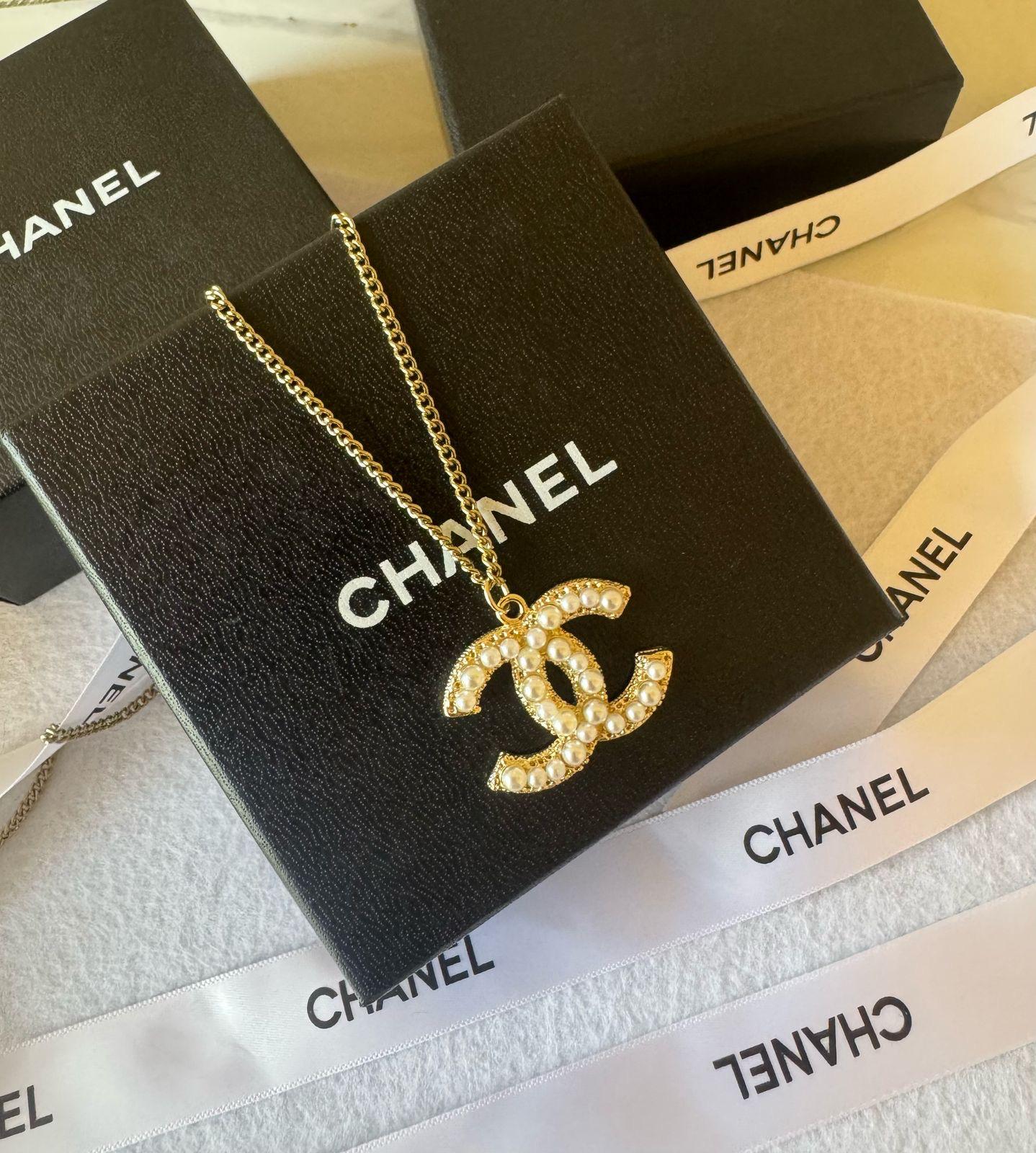 Ch. Necklace