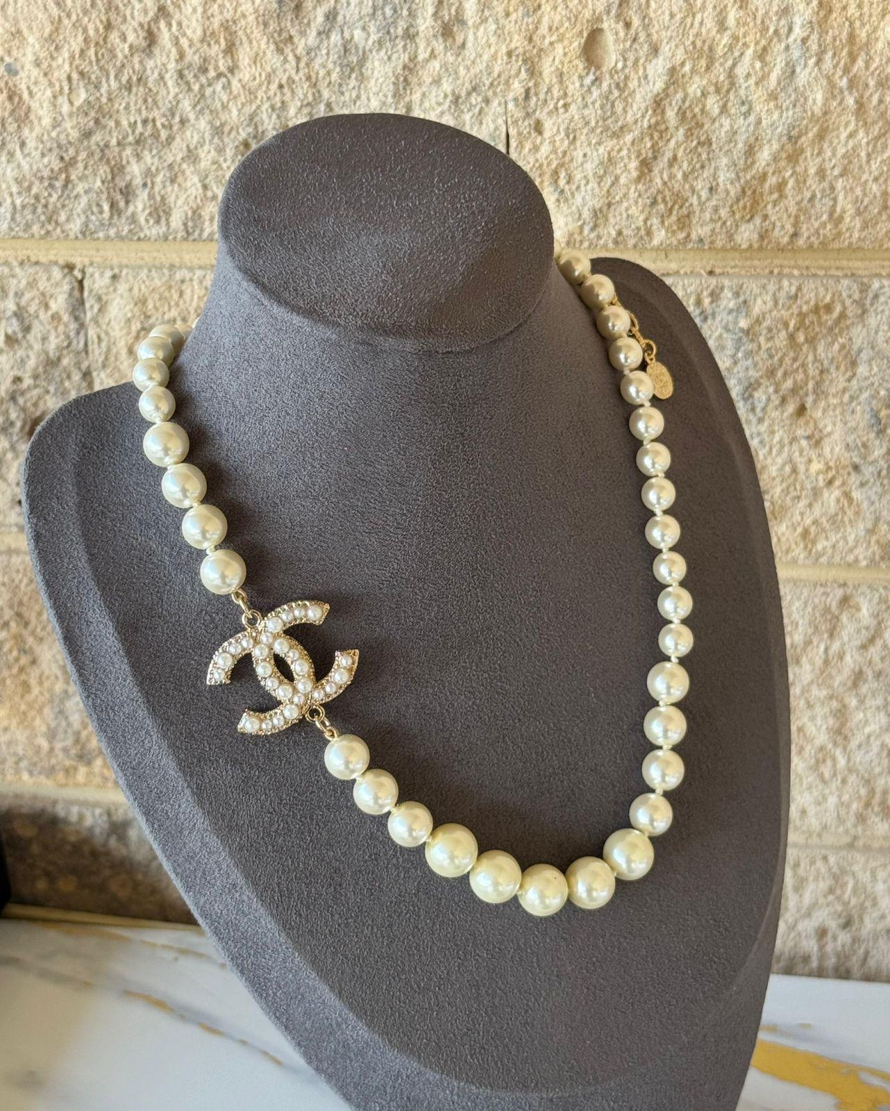Ch. Necklace