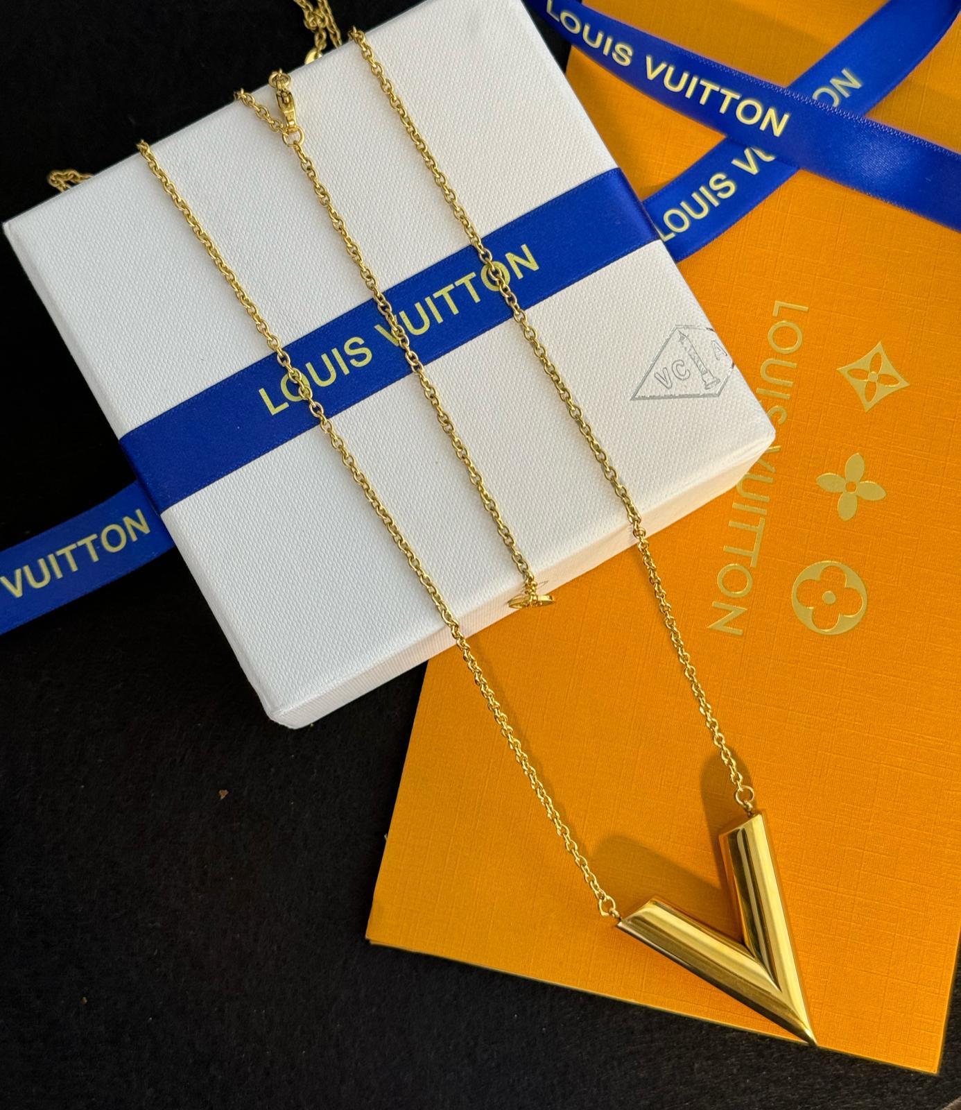 LV. Necklace
