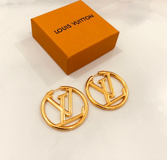 LV. Earring