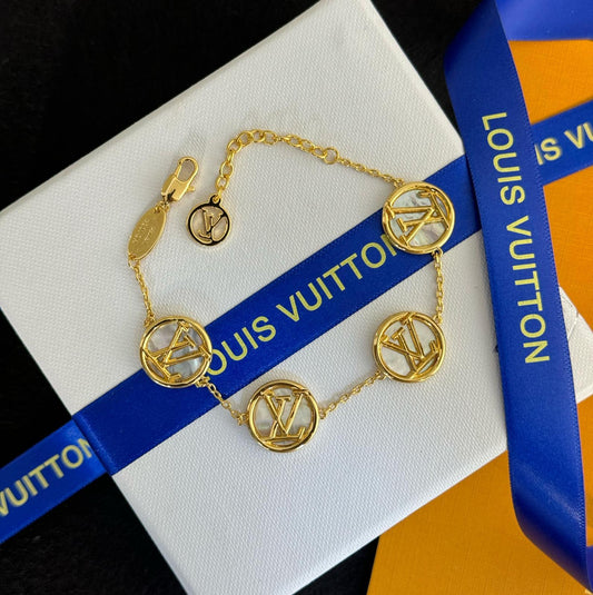 LV. Bracelet