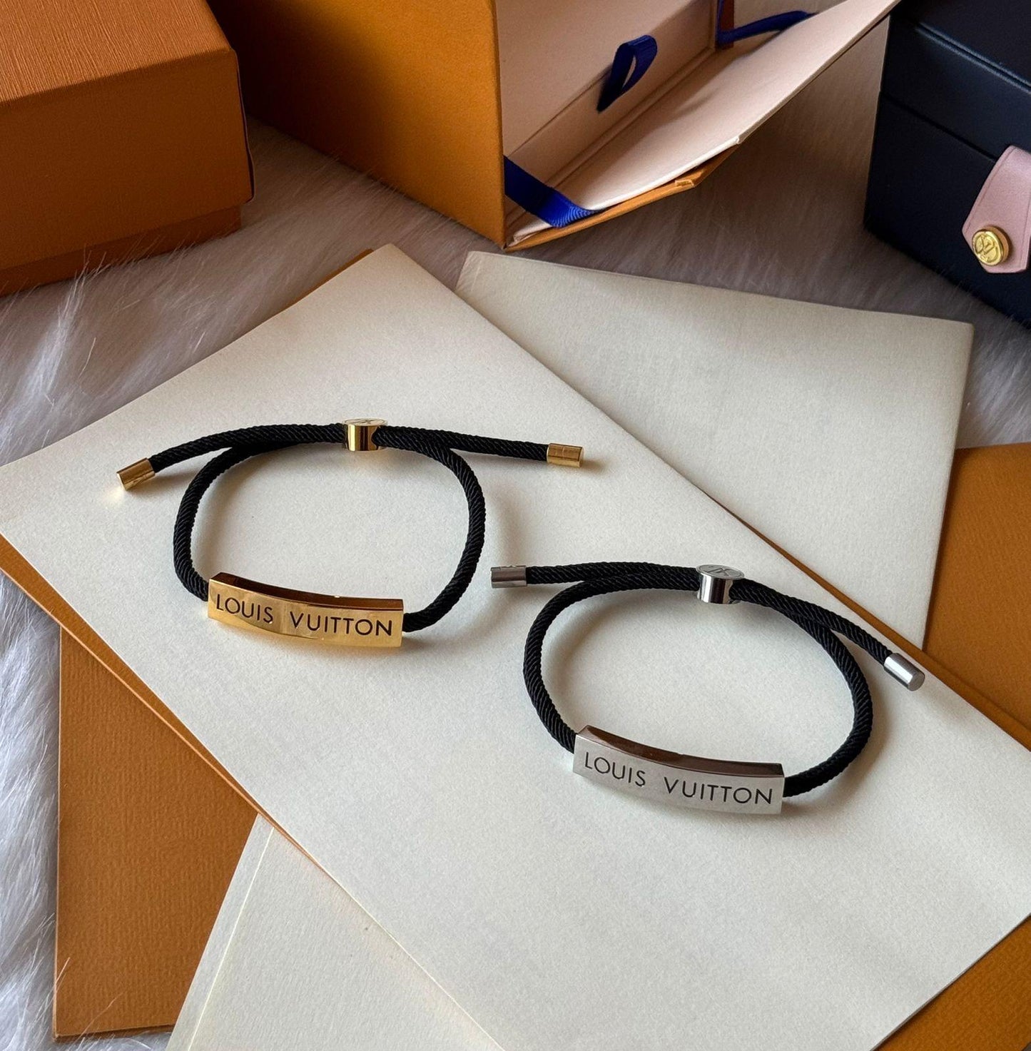 LV. Bracelet