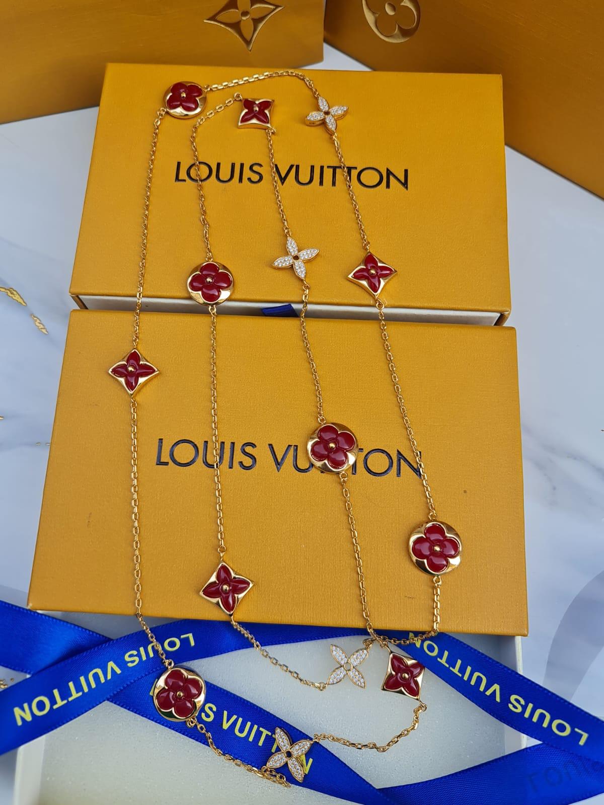 LV. Long necklace