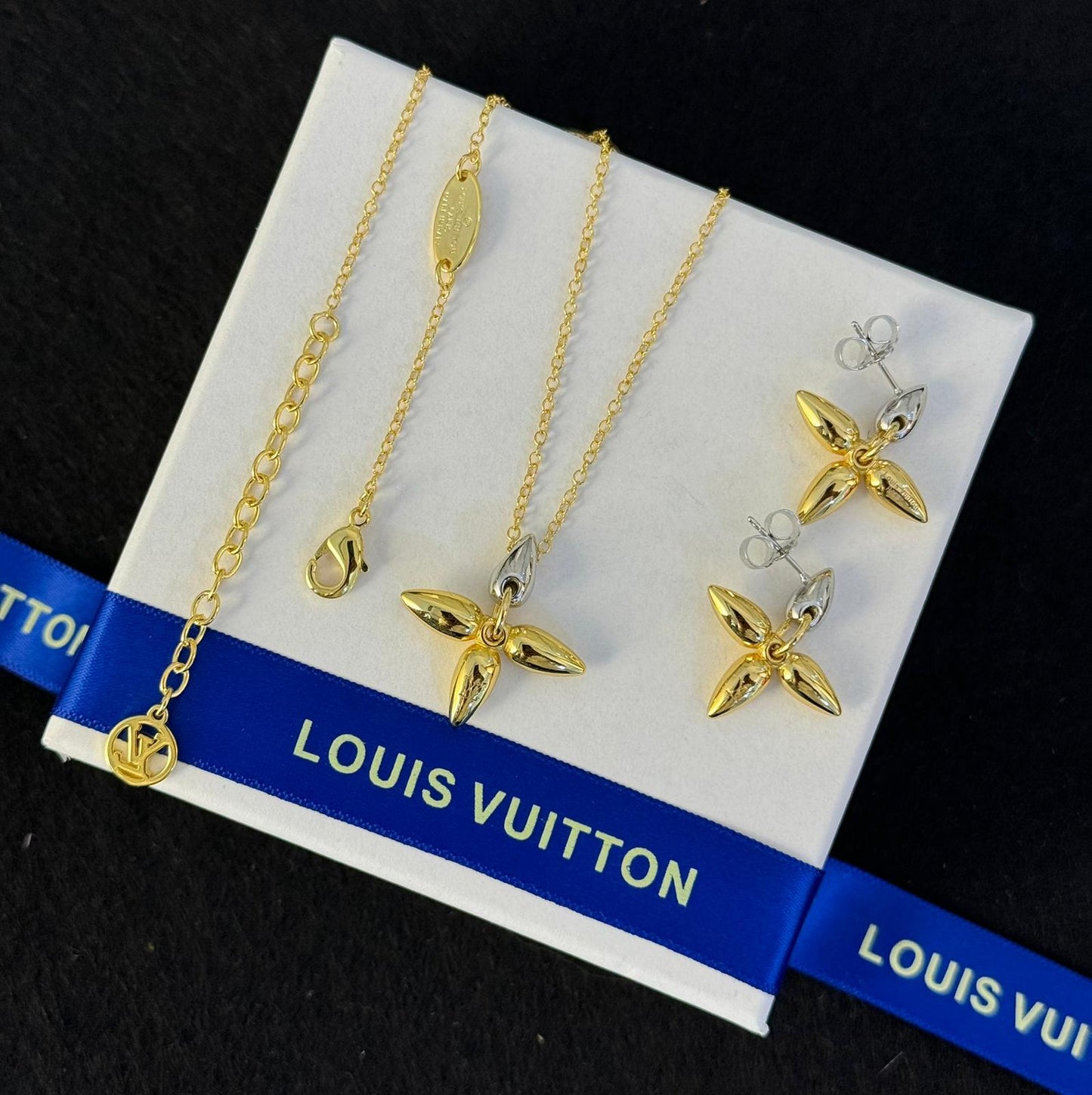 LV. 2 pcs set