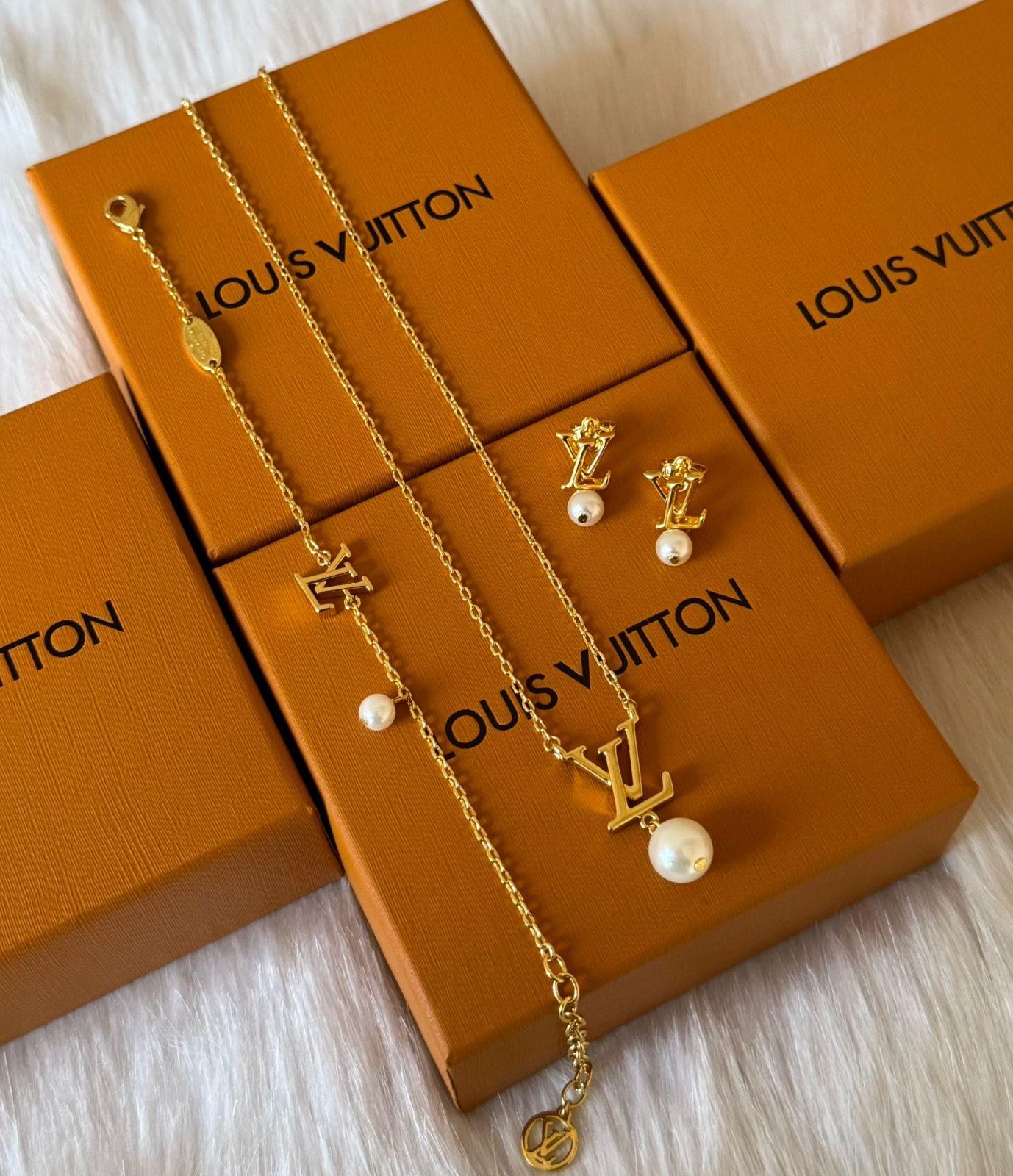 LV.  3 pcs set