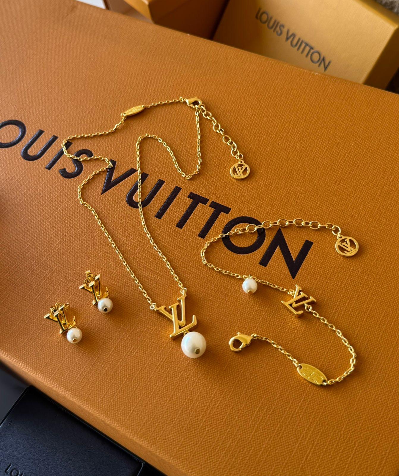 LV.  3 pcs set