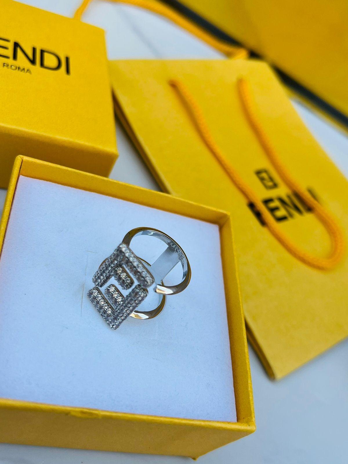 Fe. Ring