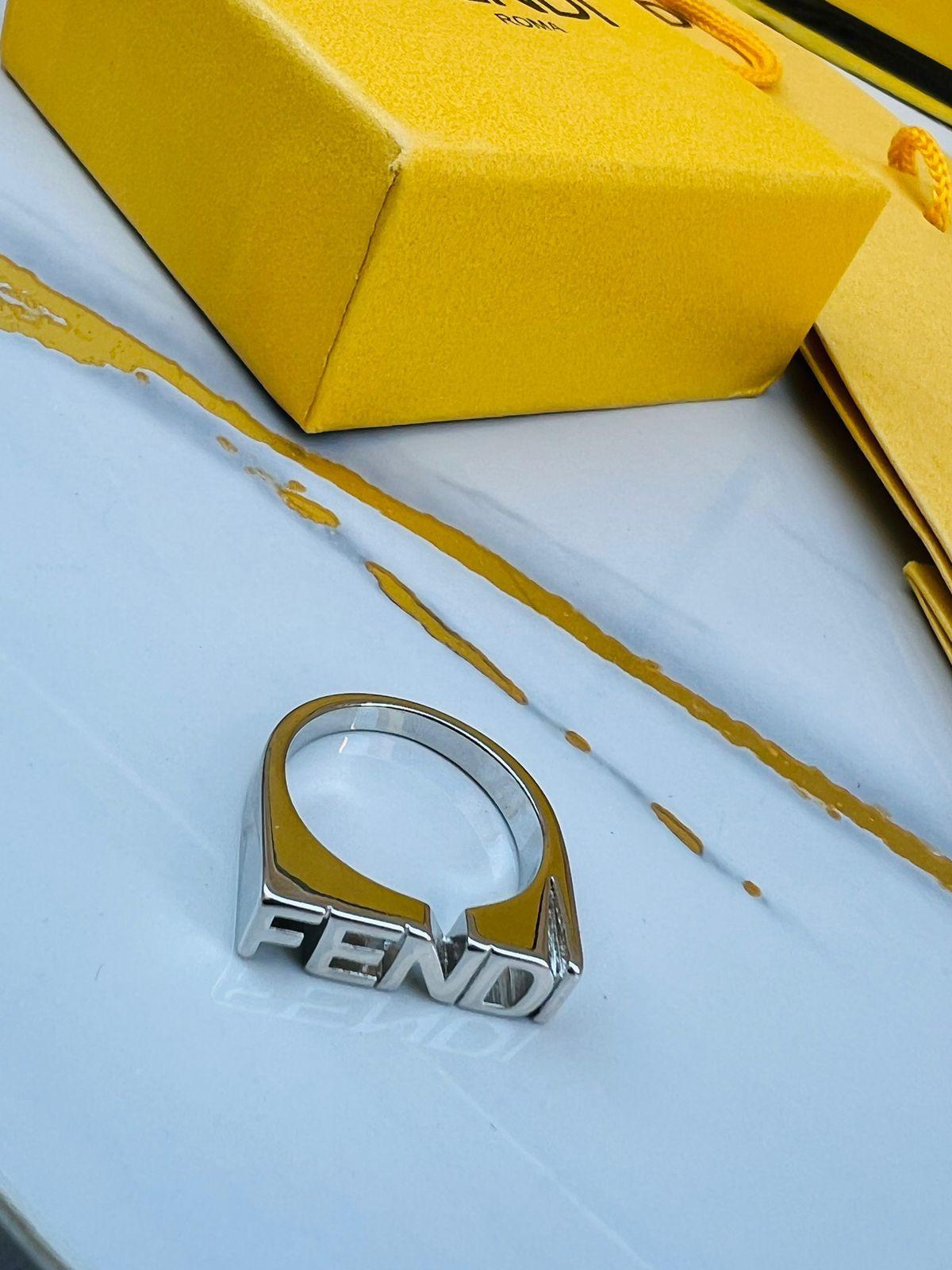 Fe. Ring