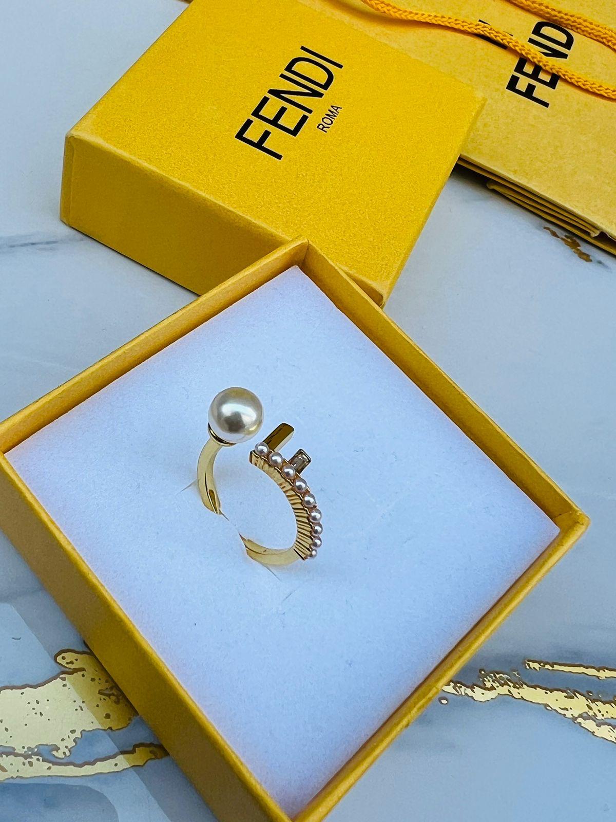 Fe. Ring