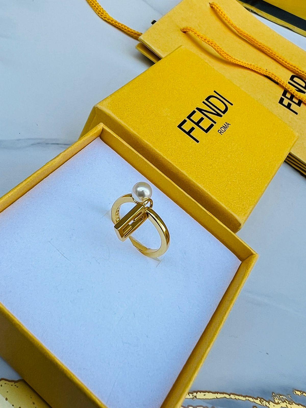 Fe. Ring
