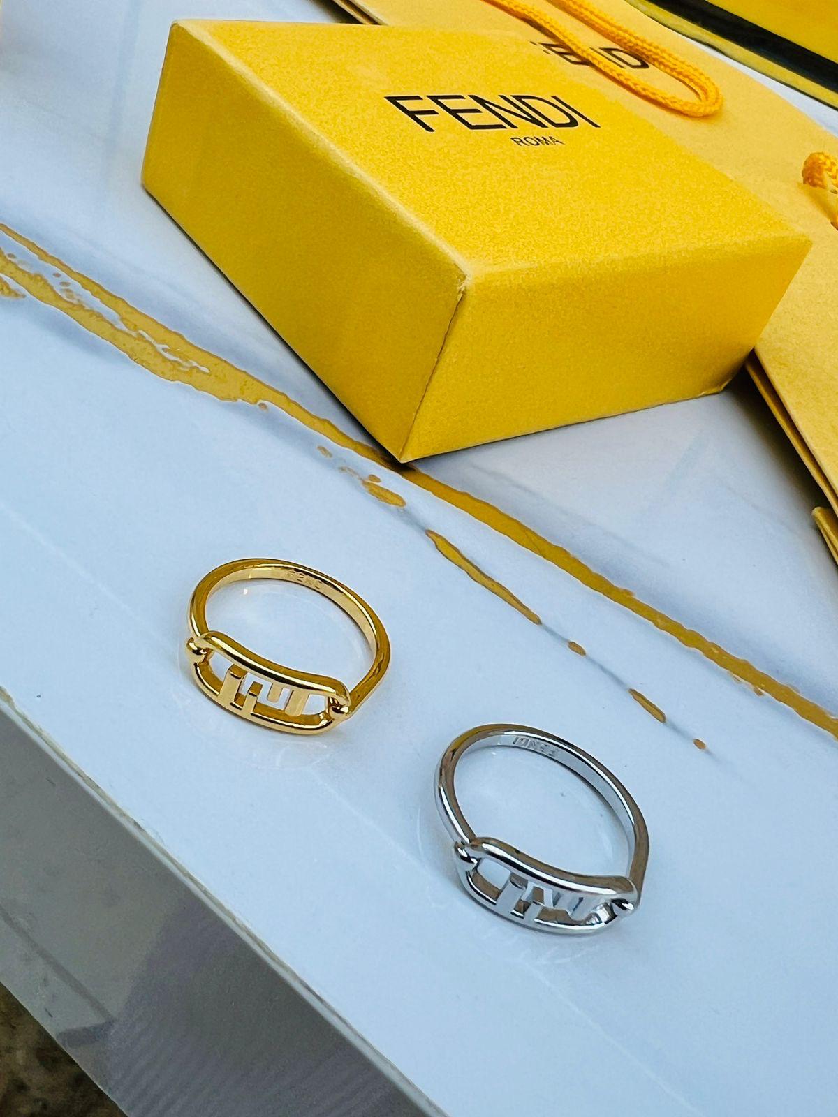 Fe. Ring