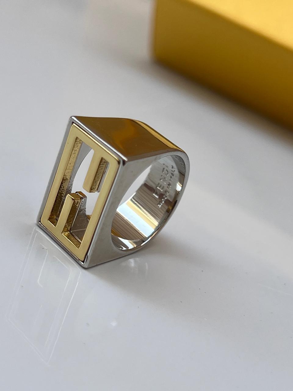 Fe. Ring