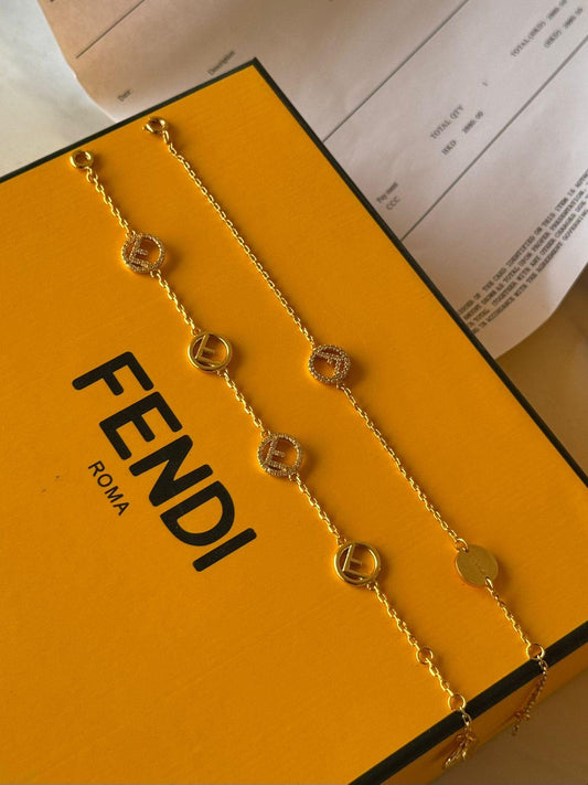 Fe. Bracelet