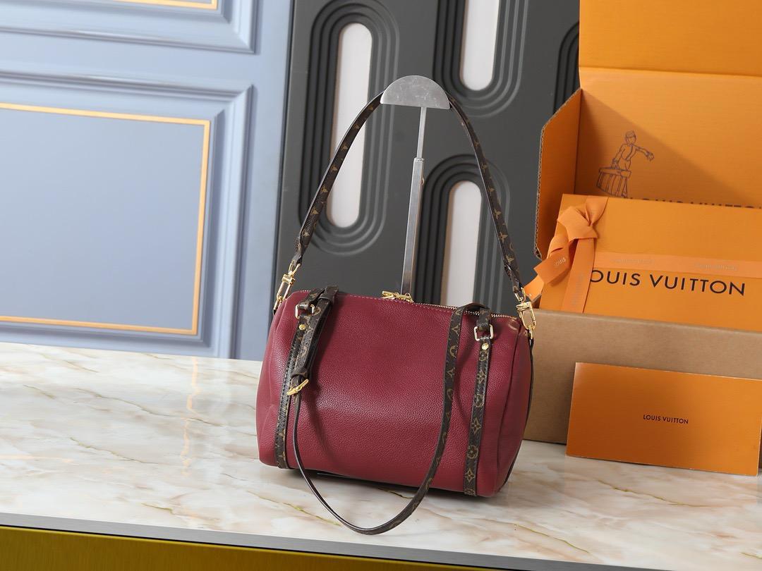 LV  speedy bag