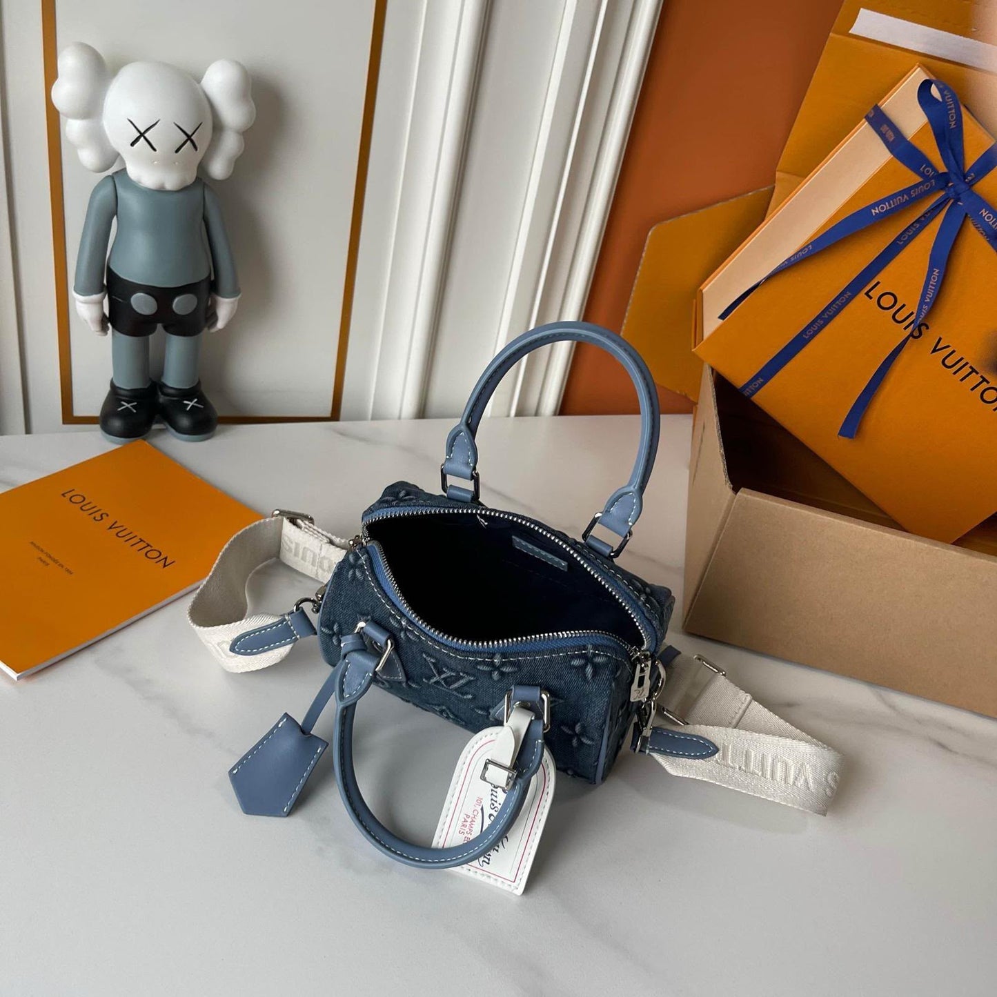 LV  speedy bag