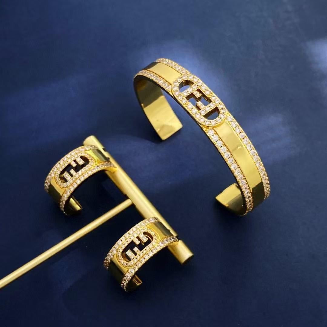 Fe.2 pcs set