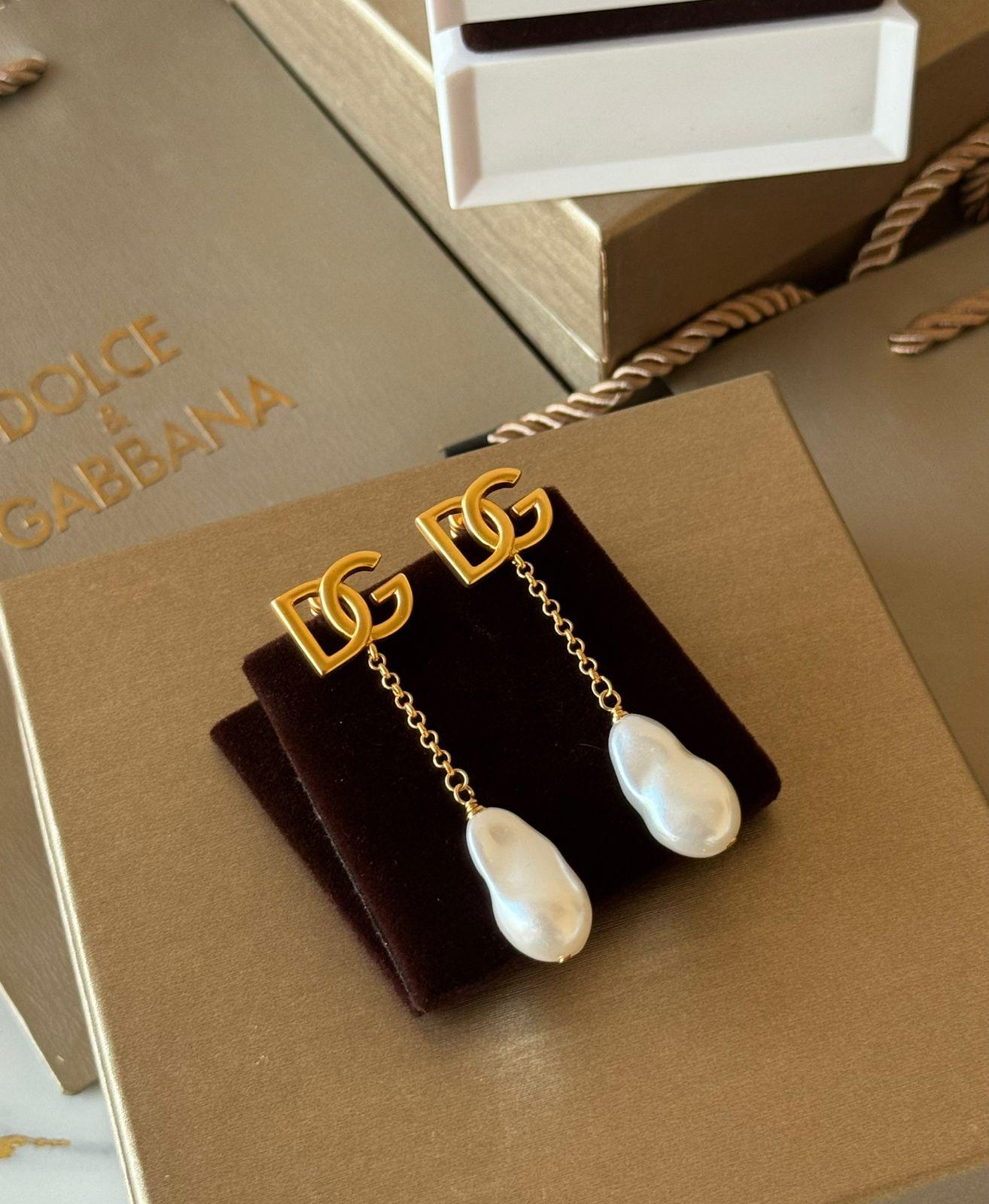 D&G earring