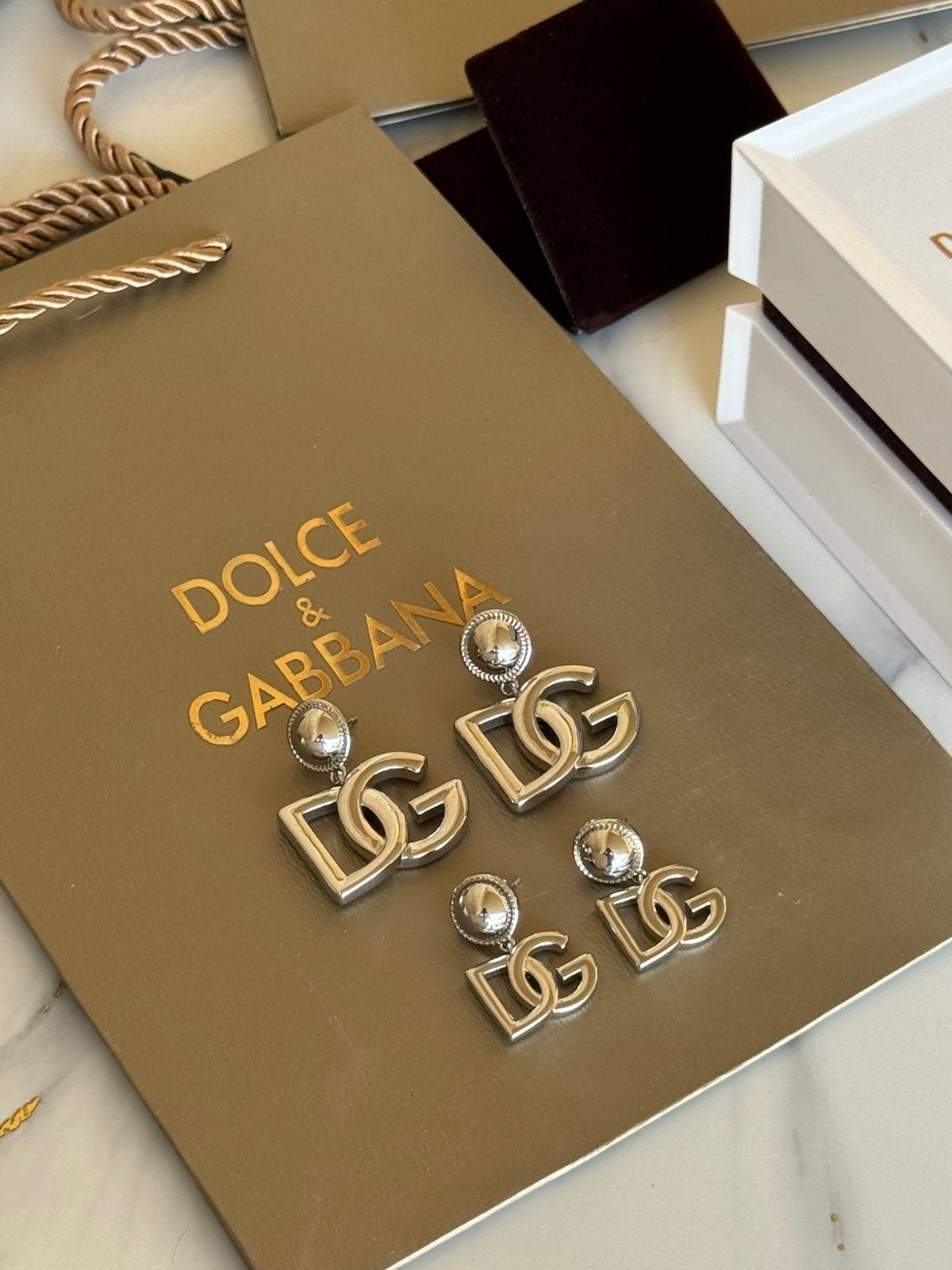 D&G earring