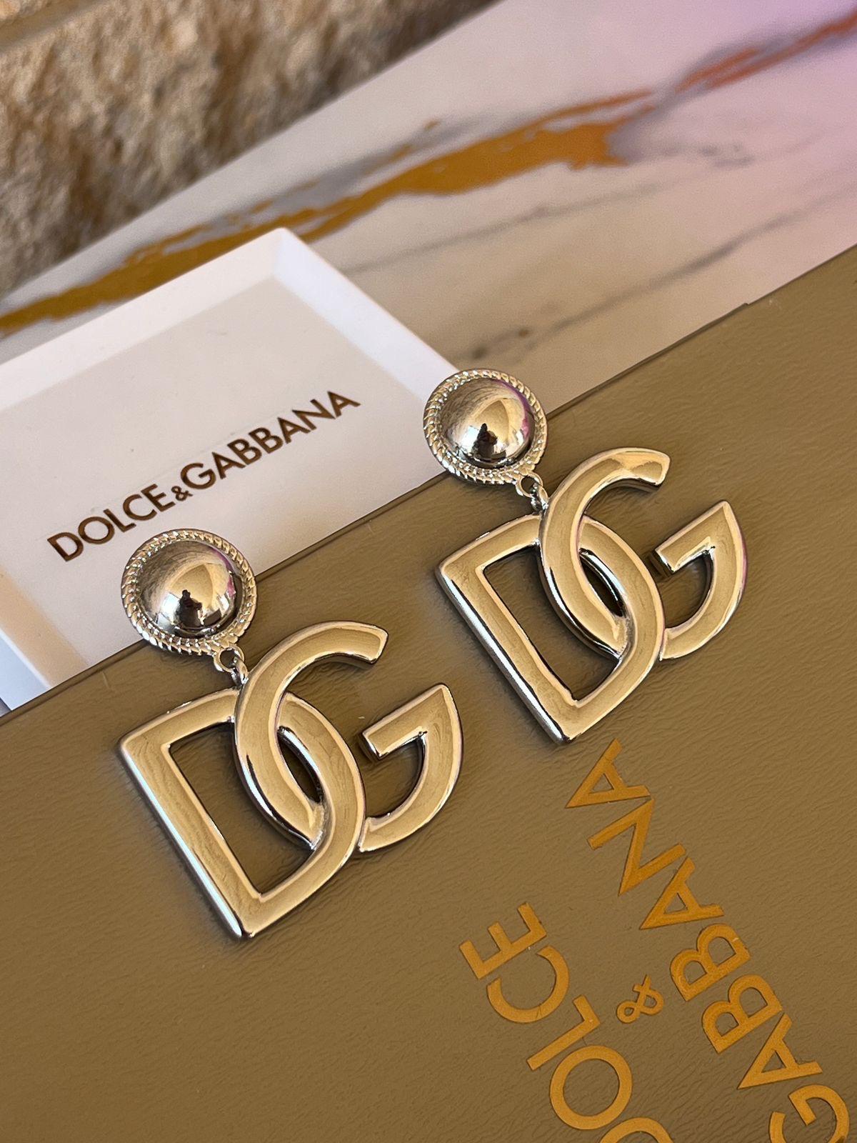 D&G earring