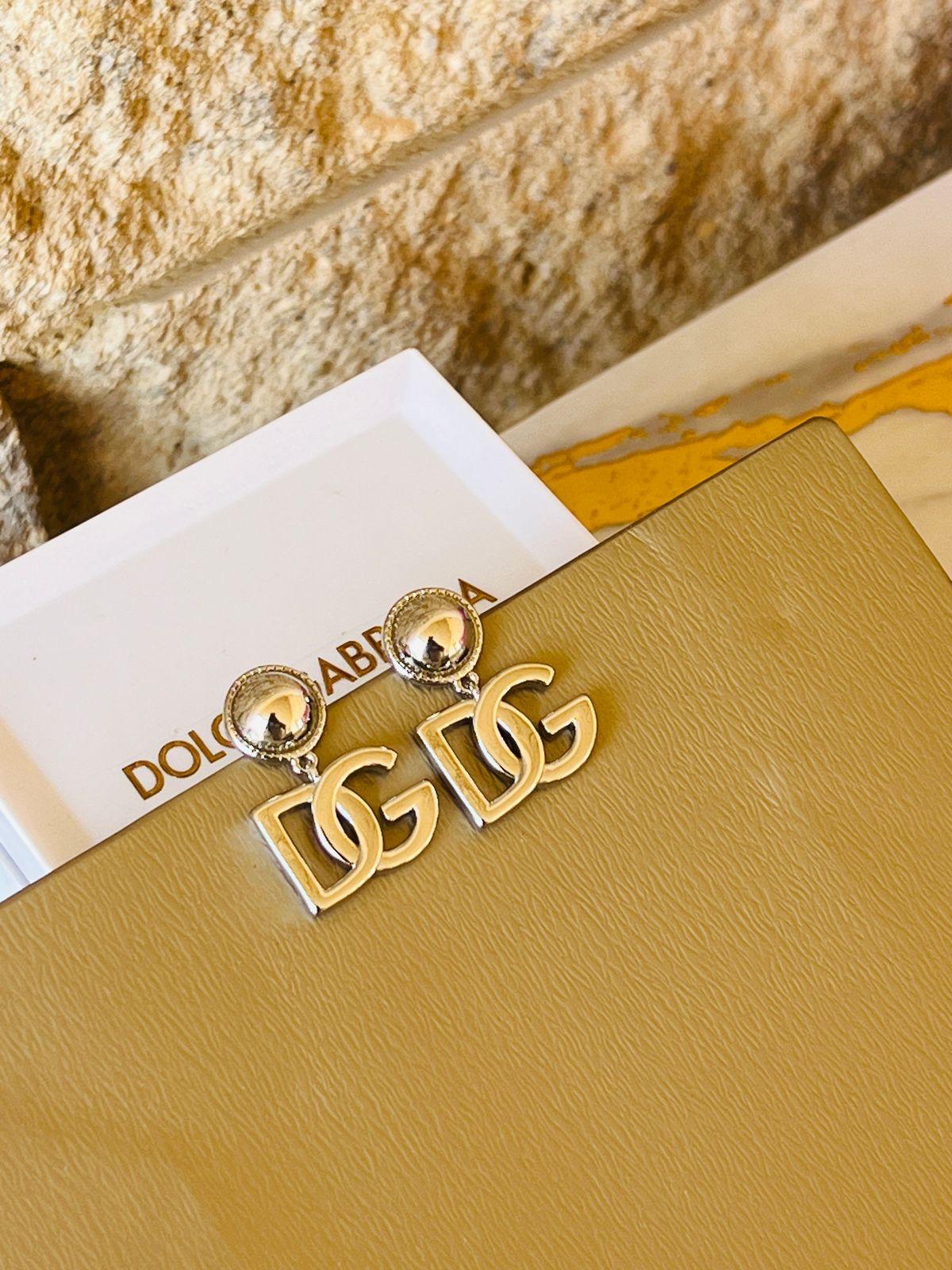 D&G earring