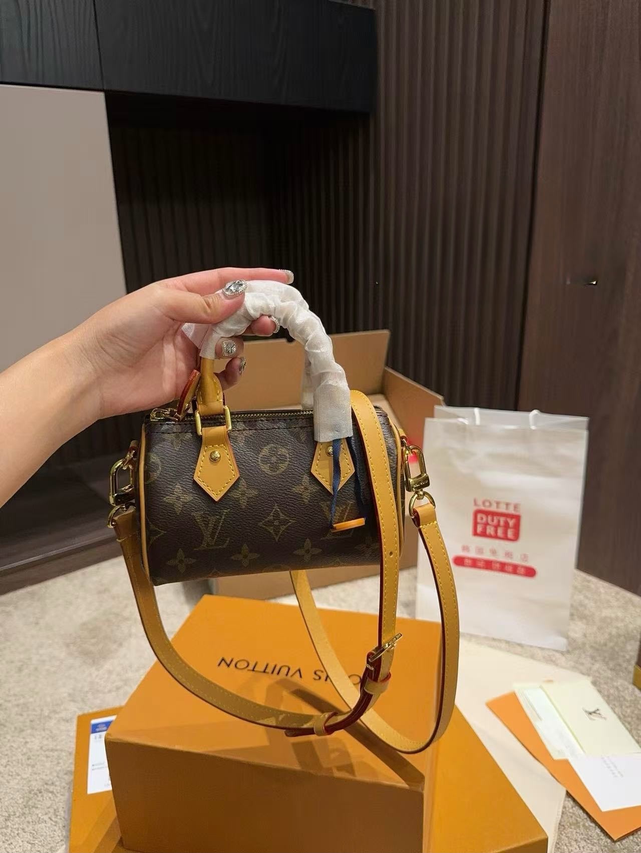 LV  speedy 16 bag