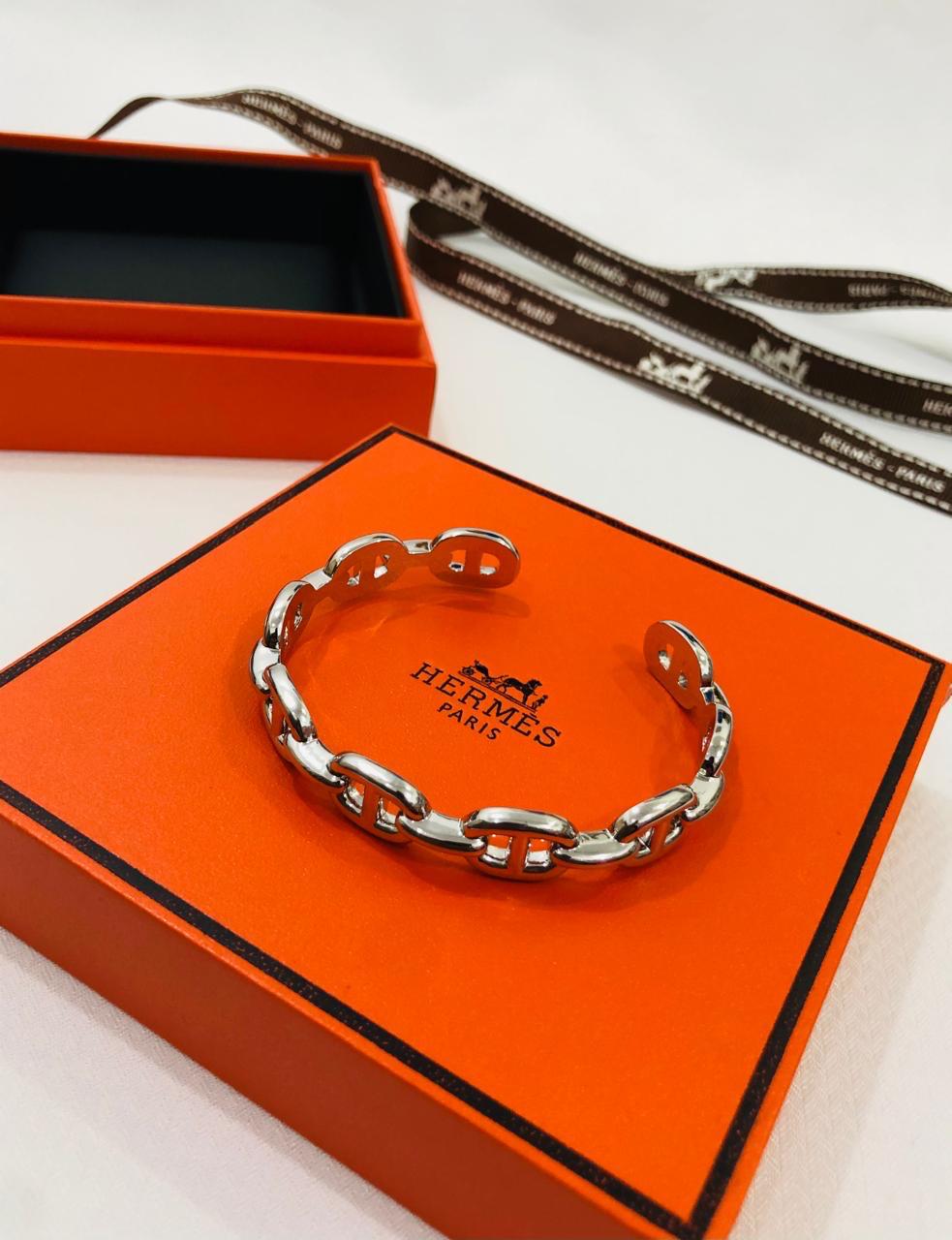 Hr. Bracelet